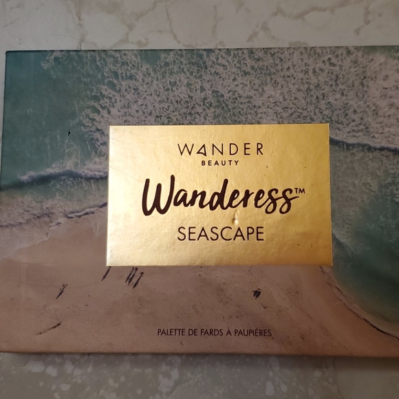 Makeup - Picture 1 of 2